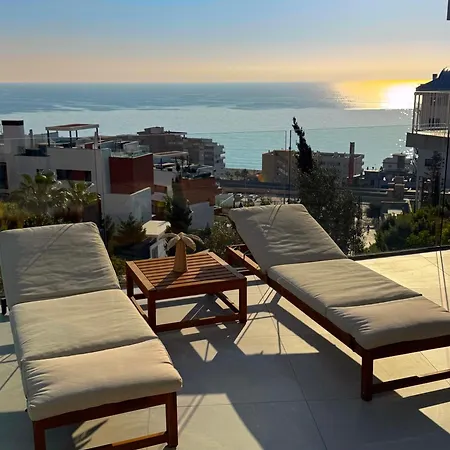 Med Two Luxury With Sea View Lägenhet